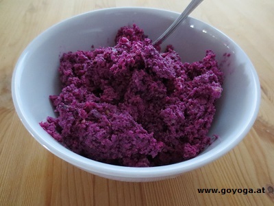 GoYoga/GoVegan: Purple Pest